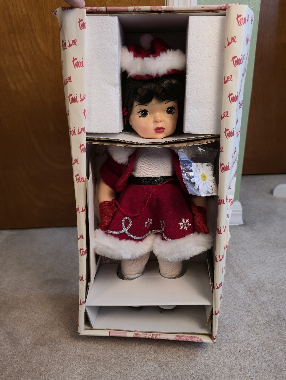 Terri Lee 2000 Holiday Ice Skater Doll #0142/5000 LIMITED EDITION ORIGINAL BOX #